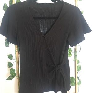 Tj maxx Wrap Black Tshirt (Small)